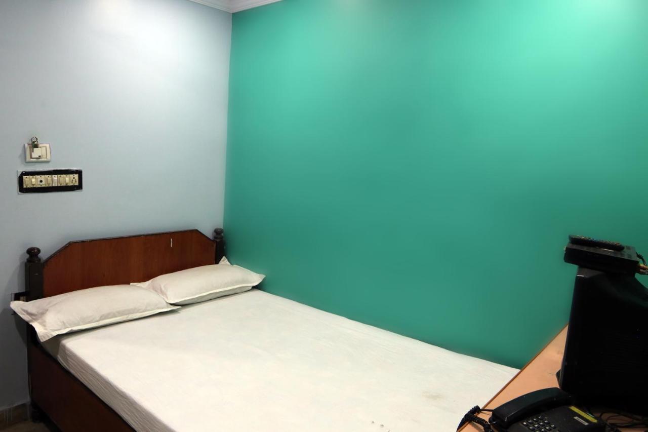 Vani Lodge Visakhapatnam Luaran gambar